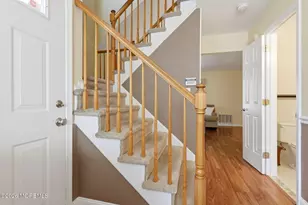 7 Browning Ct, Freehold, NJ 07728 - Photo 5