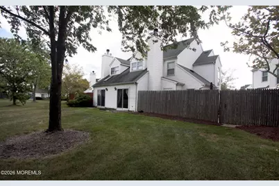 7 Browning Court, Freehold, NJ 07728 - Photo 3