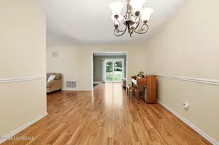 7 Browning Ct, Freehold, NJ 07728 - Photo 11