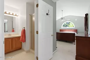 7 Browning Ct, Freehold, NJ 07728 - Photo 23