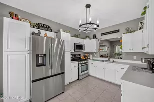 504 Gaitway Ct, Freehold, NJ 07728 - Photo 7