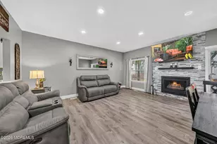 504 Gaitway Ct, Freehold, NJ 07728 - Photo 13