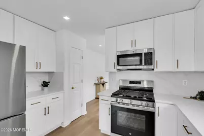 39 Strawberry Lane, Lakewood, NJ 08701 - Photo 11