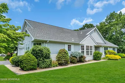 39 Strawberry Lane, Lakewood, NJ 08701 - Photo 1
