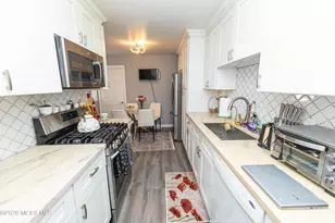 276 Longwood Dr, Englishtown, NJ 07726 - Photo 3