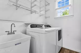 230 S Green St, Tuckerton, NJ 08087 - Photo 35