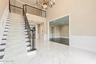 10 Hop Brook Ln, Holmdel, NJ 07733 - Photo 9