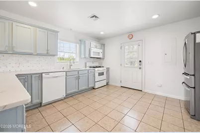 81 Sheridan Street, Waretown, NJ 08758 - Photo 9