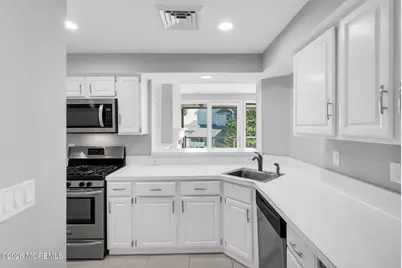 477 Ocean Avenue N #H1, Long Branch, NJ 07740 - Photo 11