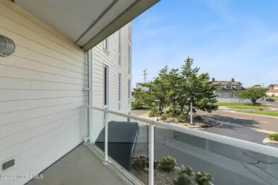 477 Ocean Avenue N #H1, Long Branch, NJ 07740 - Photo 25