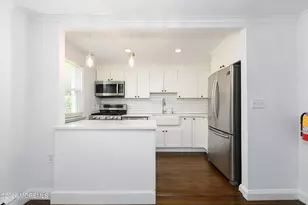 158 Manor Dr, Red Bank, NJ 07701 - Photo 9