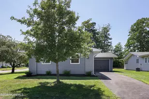 1 Campion Ct, Brick, NJ 08724 - Photo 5