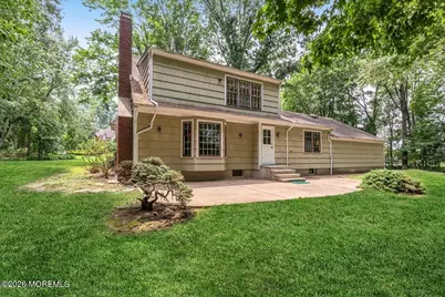 7 Windsor Terrace, Holmdel, NJ 07733 - Photo 5