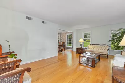 7 Windsor Terrace, Holmdel, NJ 07733 - Photo 13