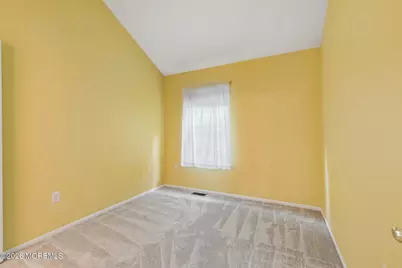 25 Phoenix Court, Tinton Falls, NJ 07712 - Photo 11