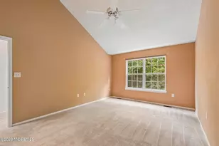 25 Phoenix Ct, Tinton Falls, NJ 07712 - Photo 13