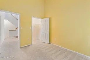 25 Phoenix Ct, Tinton Falls, NJ 07712 - Photo 11