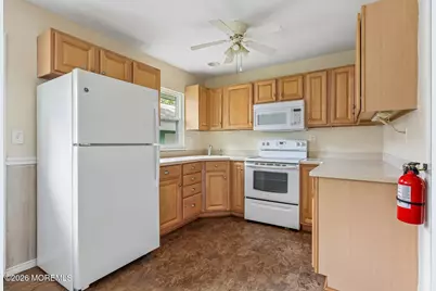 52 Cambridge Court #B, Lakewood, NJ 08701 - Photo 9