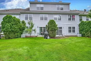 761 Banyan Ct, Morganville, NJ 07751 - Photo 3