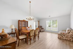 39 Datchet Close, Freehold, NJ 07728 - Photo 13