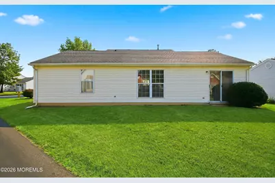 39 Datchet Close, Freehold, NJ 07728 - Photo 25