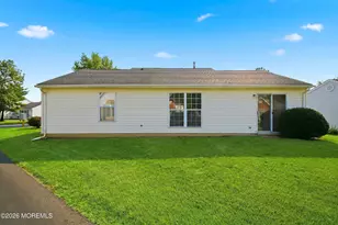 39 Datchet Close, Freehold, NJ 07728 - Photo 25