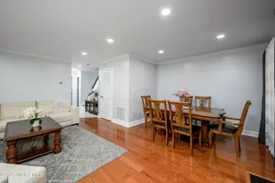 136 Woodmere Dr, Sayreville, NJ 08859 - Photo 9