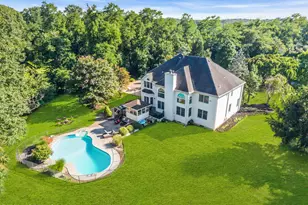 24 Carriage Way, Millstone Township, NJ 08510 - Photo 3