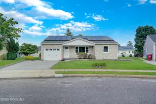 7 Bedford Ct, Toms River Township, NJ 08757 - Photo 3