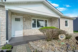 7 Bedford Ct, Toms River Township, NJ 08757 - Photo 9