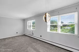 60 Manchester Ct, Freehold, NJ 07728 - Photo 5