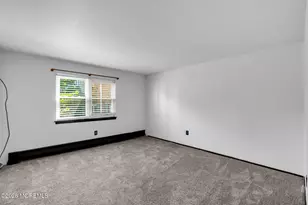 60 Manchester Ct, Freehold, NJ 07728 - Photo 17