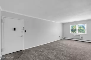 60 Manchester Ct, Freehold, NJ 07728 - Photo 3
