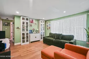 18 Oaklanding Rd, Lumberton, NJ 08048 - Photo 5