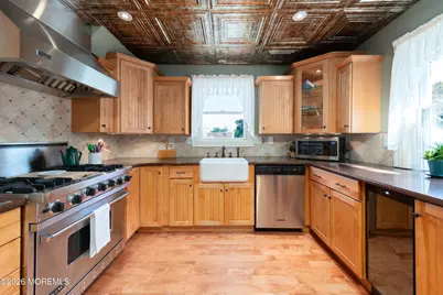 18 Tower Hill Avenue, Red Bank, NJ 07701 - Photo 17