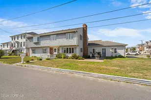 113 Illinois Ave, Waretown, NJ 08758 - Photo 5