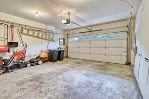 245 Westervelt Pl, Lodi, NJ 07644 - Photo 9