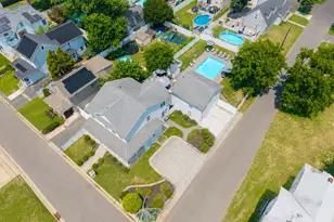 71 Compton St, Belford, NJ 07718 - Photo 5