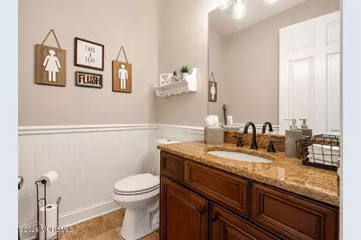 71 Compton Street, Belford, NJ 07718 - Photo 13