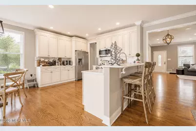 71 Compton Street, Belford, NJ 07718 - Photo 15