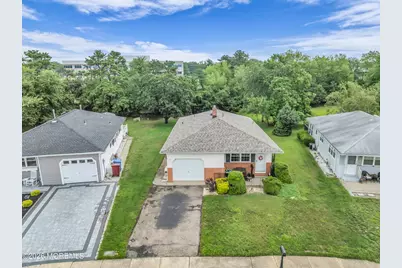 10 Biabou Drive, Toms River Township, NJ 08757 - Photo 3