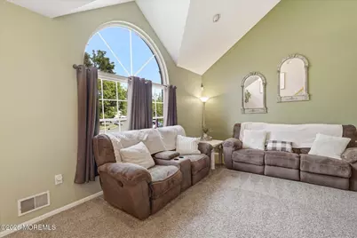 1117 S Maplecrest Court, Toms River Township, NJ 08753 - Photo 11