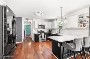 248 Church St, Belford, NJ 07718 - Photo 15