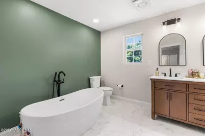 248 Church Street, Belford, NJ 07718 - Photo 23