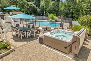 11 Forest Dr, Middletown, NJ 07748 - Photo 11