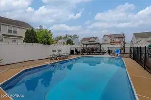 2 Devonshire Dr, Hazlet Township, NJ 07730 - Photo 39