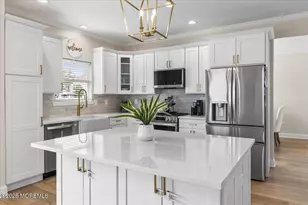 2 Devonshire Dr, Hazlet Township, NJ 07730 - Photo 13