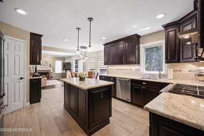 19 Vail Valley Drive, Manalapan Township, NJ 07726 - Photo 7