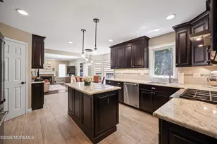 19 Vail Valley Dr, Manalapan Township, NJ 07726 - Photo 7