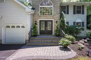19 Vail Valley Dr, Manalapan Township, NJ 07726 - Photo 3